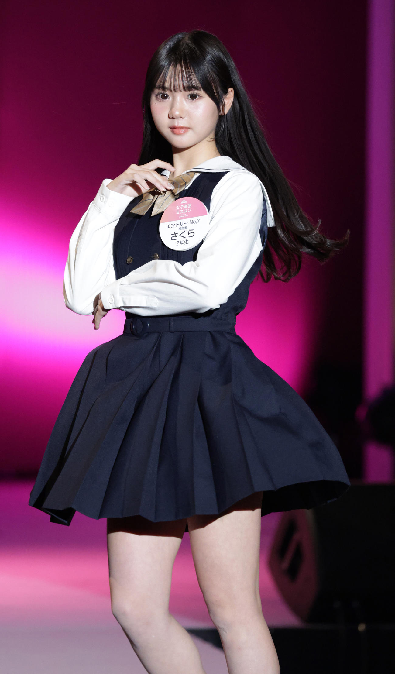 女子高生ミスコンファイナリストのさくらさん（撮影・中島郁夫）
