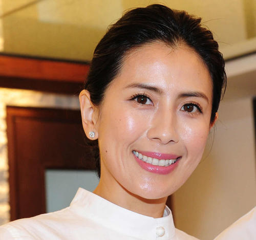 長谷川理恵「家族に祝ってもらいました」と51歳報告　「ステキに歳を重ねてますね」の声
