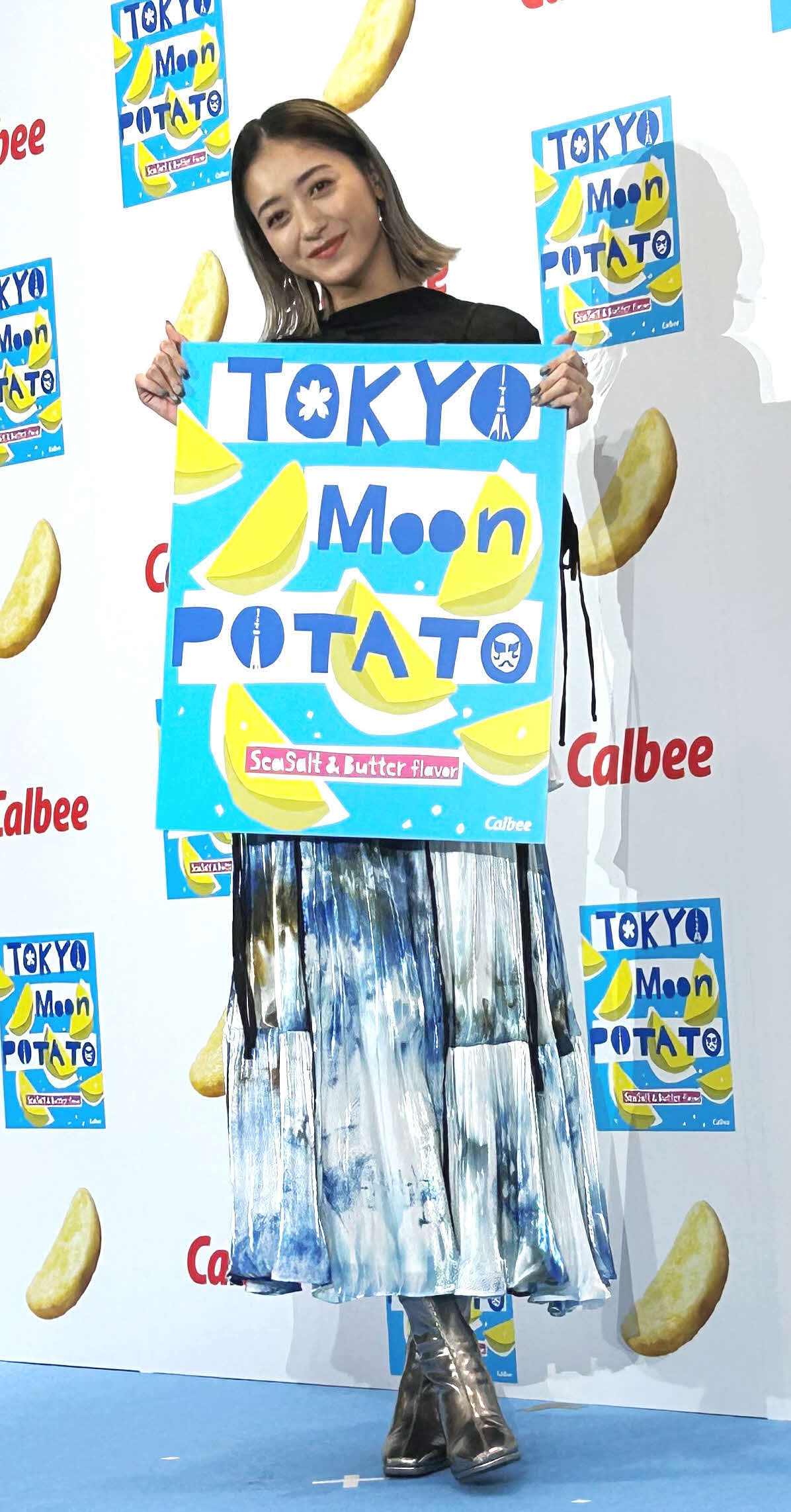 カルビーが新発売する東京ムーンポテトの発売記念PRイベントに出席した池田美優