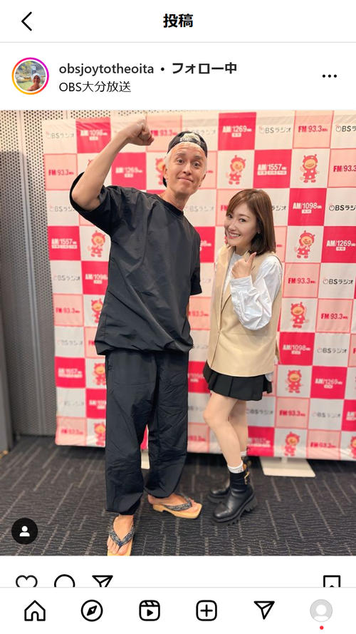52歳KEIKO、膝上ミニスカ＆ブーツ＆マスクなし！11月のファッション