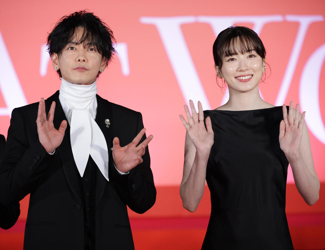 映画「はたらく細胞」プレミアイベントに出席した佐藤健（左）と永野芽郁（撮影・中島郁夫）