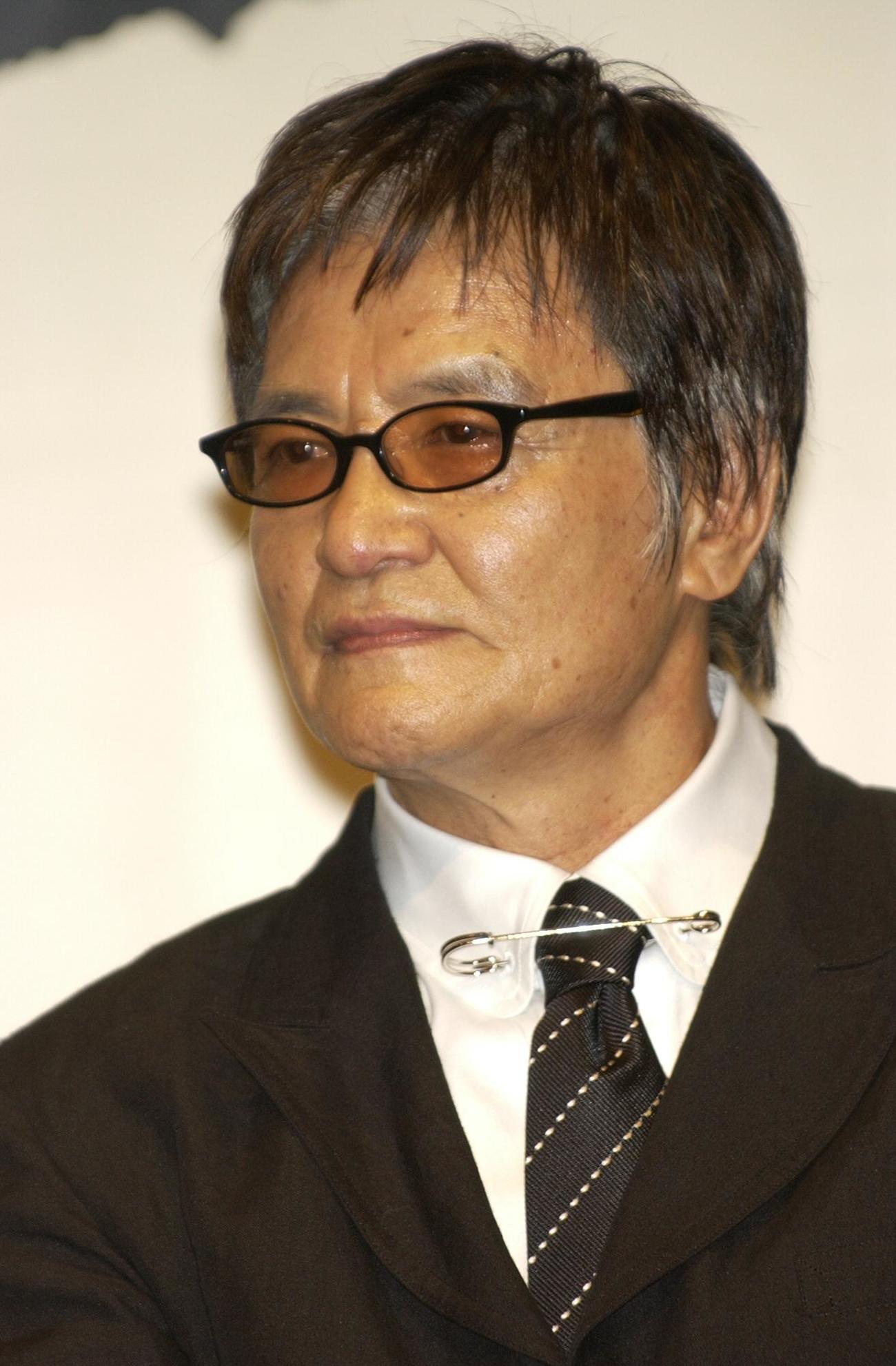 緒形拳（04年8月撮影）
