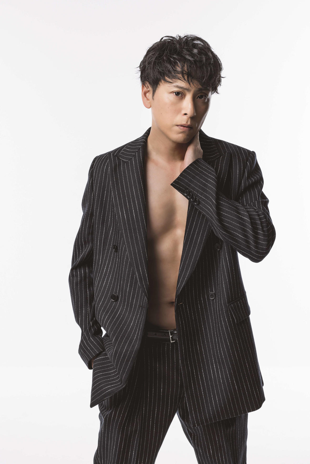 山下健二郎フォト＆ライフスタイルブック「39（Thank You）」より（「39」山下健二郎（三代目　J SOUL BROTHERS）撮影：曽根将樹（PEACE MONKY）／幻冬舎）