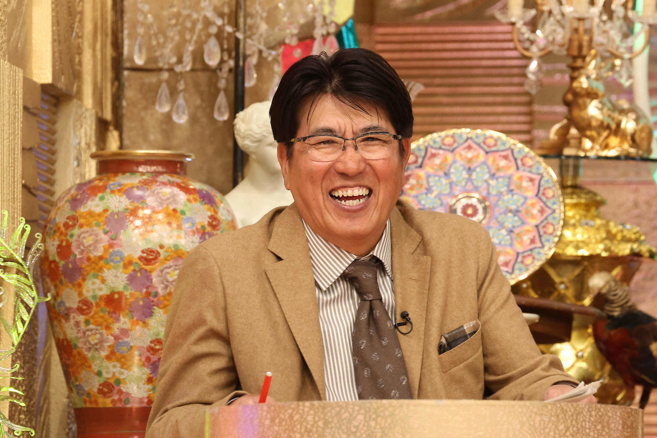 「ザ・細かすぎて伝わらないモノマネ」より石橋貴明（C）フジテレビ