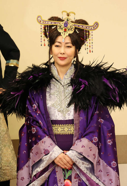 舞台「西遊記」東京公演の初日前会見で登壇した中山美穂さん（2024年1月）