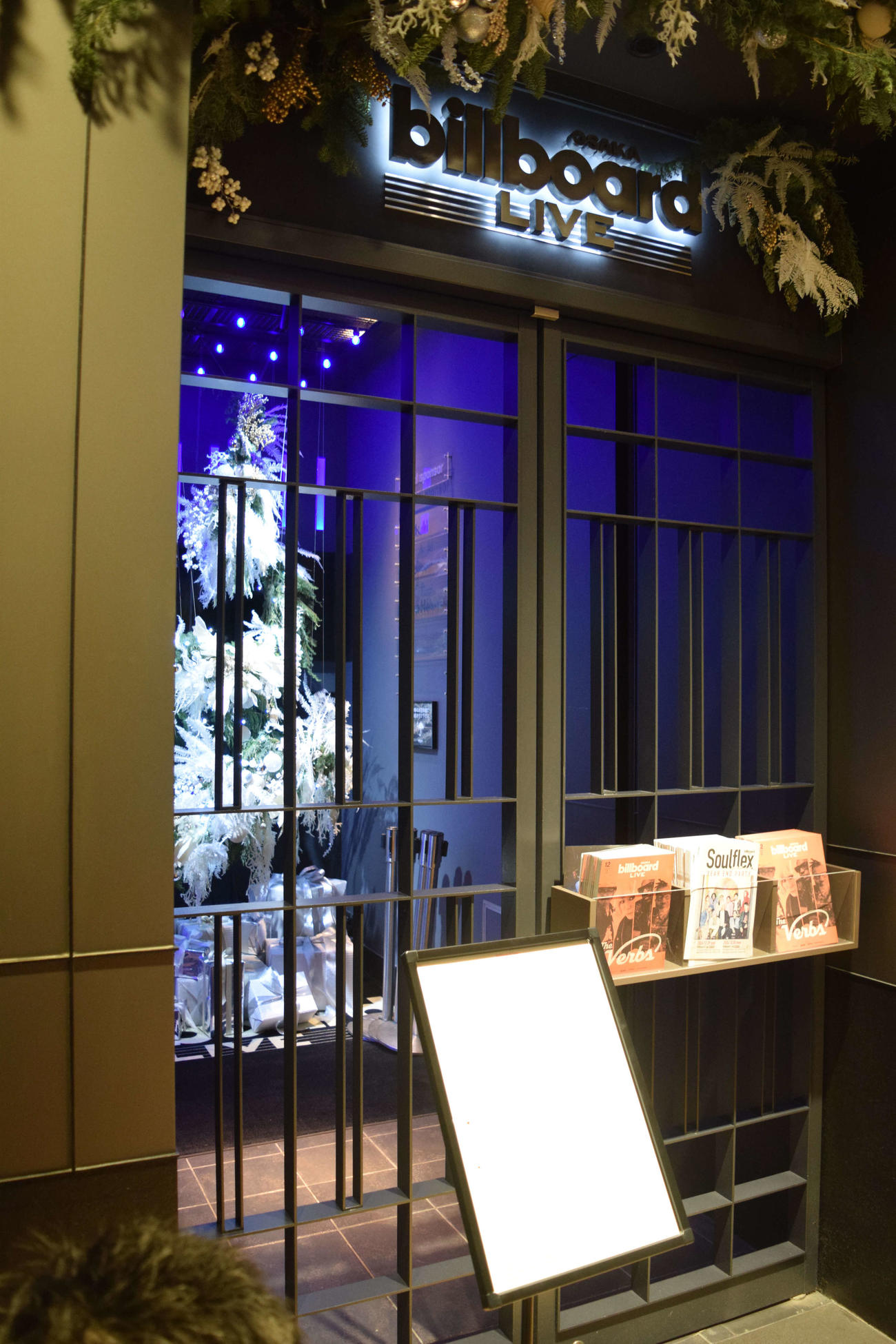 中山美穂さんがライブ予定だったビルボードライブ大阪（撮影・阪口孝志）