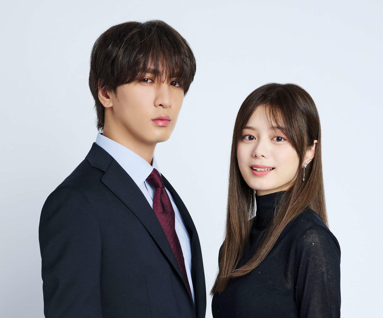 読売テレビ「キスでふさいで、バレないで。」でダブル主演を務めるWEST．藤井流星と紺野彩夏