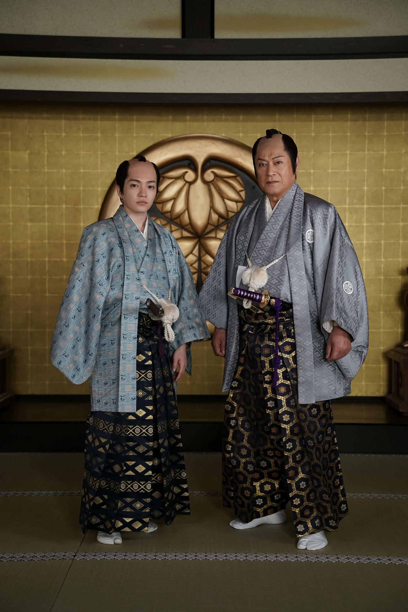 テレビ朝日系ドラマプレミアム「新・暴れん坊将軍」に出演する西畑大吾（左）と松平健