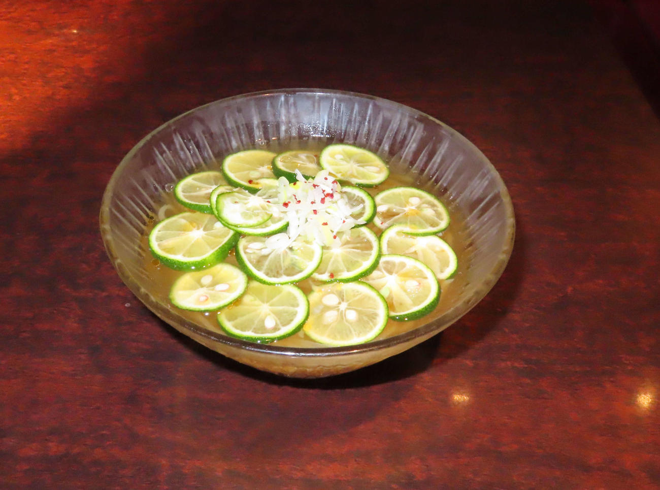 中山美穂さんが生前通った焼き肉店「にくる」でよく注文していたすだち冷麺