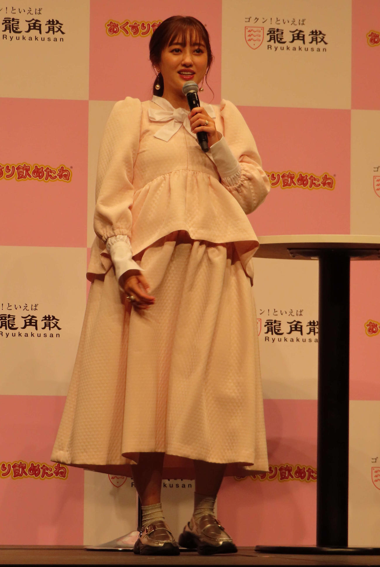 菊地亜美「生まれそうに見えるけど7カ月。体調は万全です」とイベント