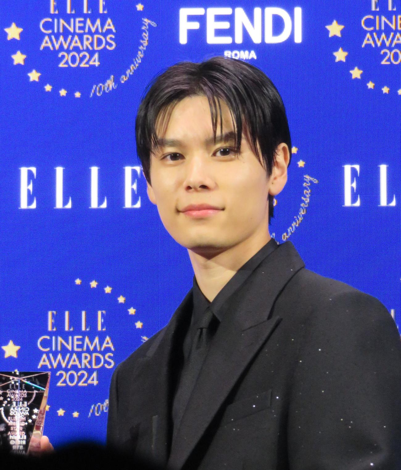 「エル・ガール　ライジングスター賞」の萩原利久