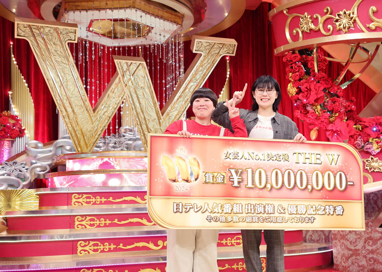 THE Wで優勝した、にぼしいわしの香空にぼし（左）と伽説いわし（撮影・鈴木正人）