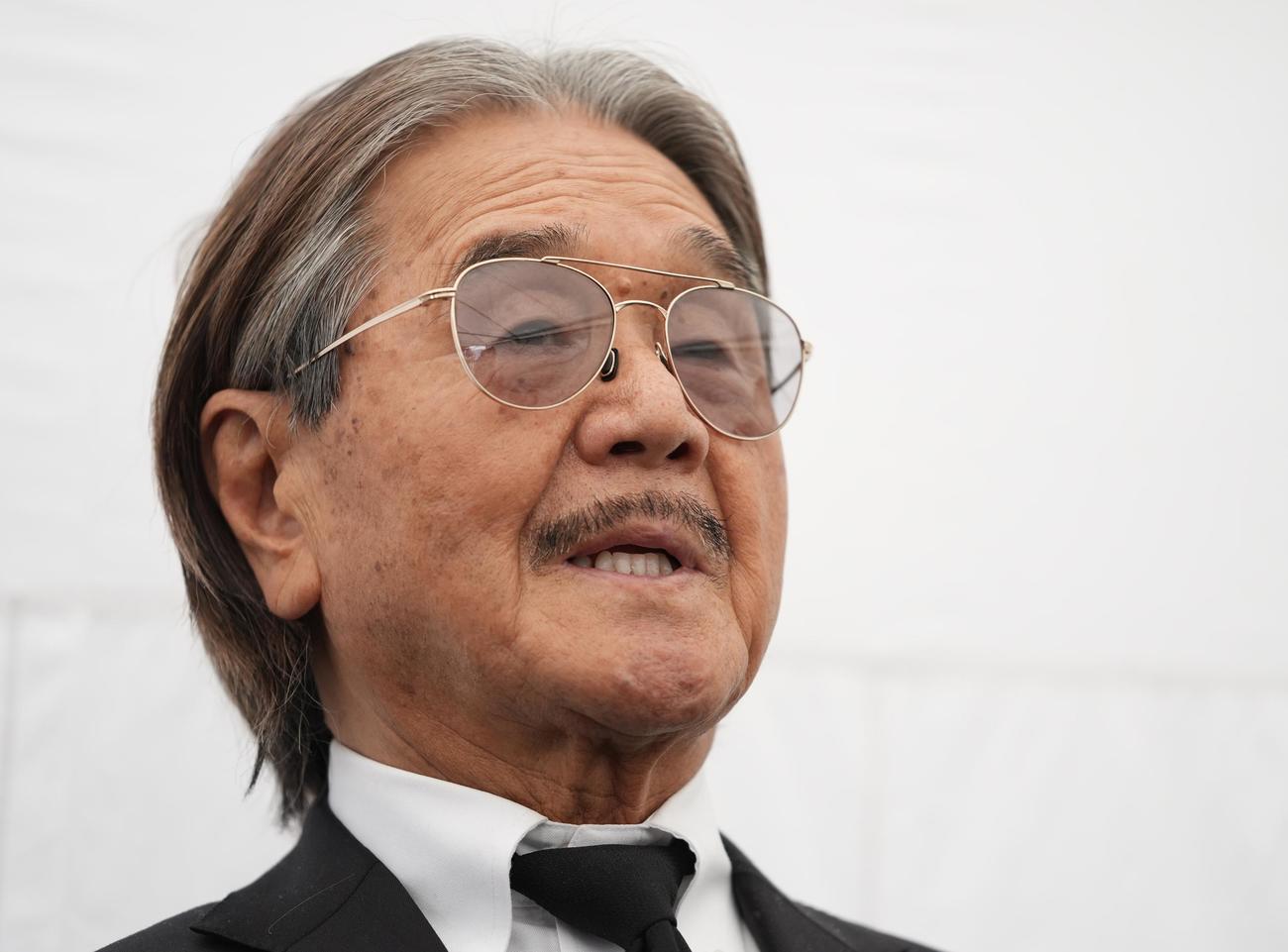 服部幸應さんとの思い出を語る坂井宏行氏（撮影・垰建太）