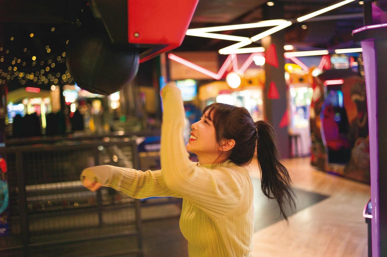 乃木坂46与田祐希サード写真集の先行カット（撮影・細居幸次郎）