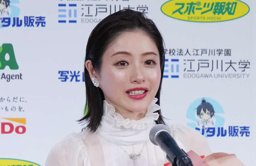 石原さとみ「精神が壊れるギリギリだった」産後復帰作で主演女優賞　授賞式に家族来場し涙も