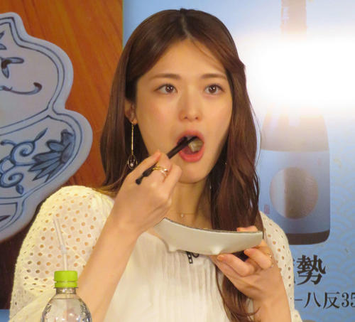 松村沙友理、コンビニ弁当開発振り返り感慨「ドレッシングごはんが皆さまに食べてもらえる…」