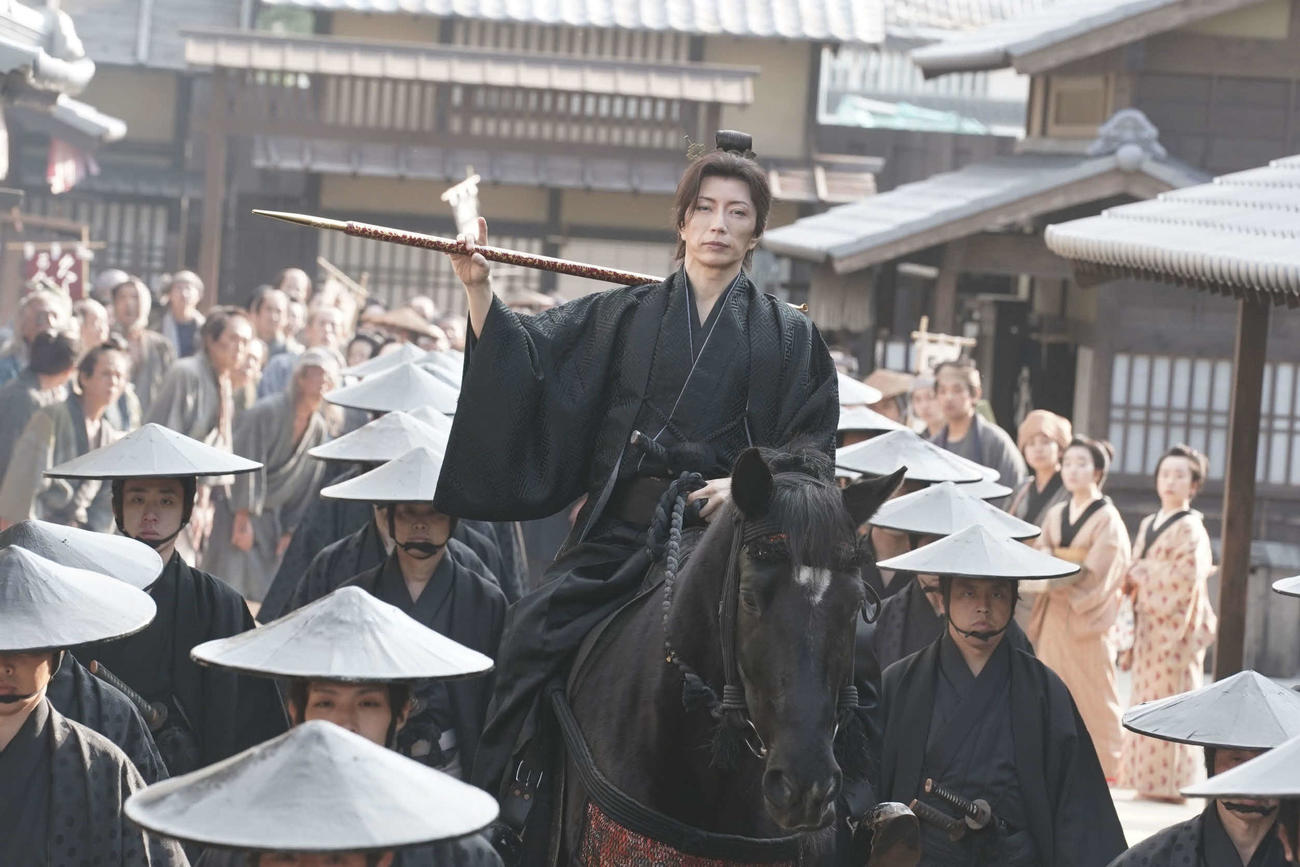 テレビ朝日系ドラマプレミアム「新・暴れん坊将軍」に将軍の座を狙う尾張藩主役で出演するGACKT
