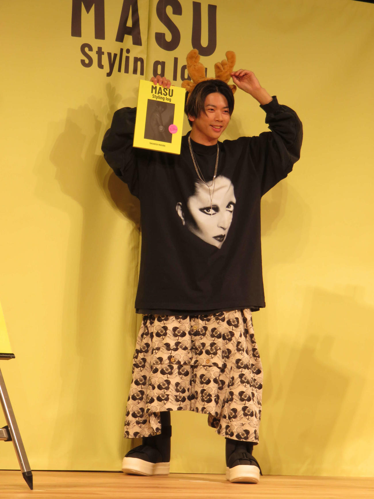 書籍「MASU Styling log」の発売記念記者会見を行ったNEWS増田貴久