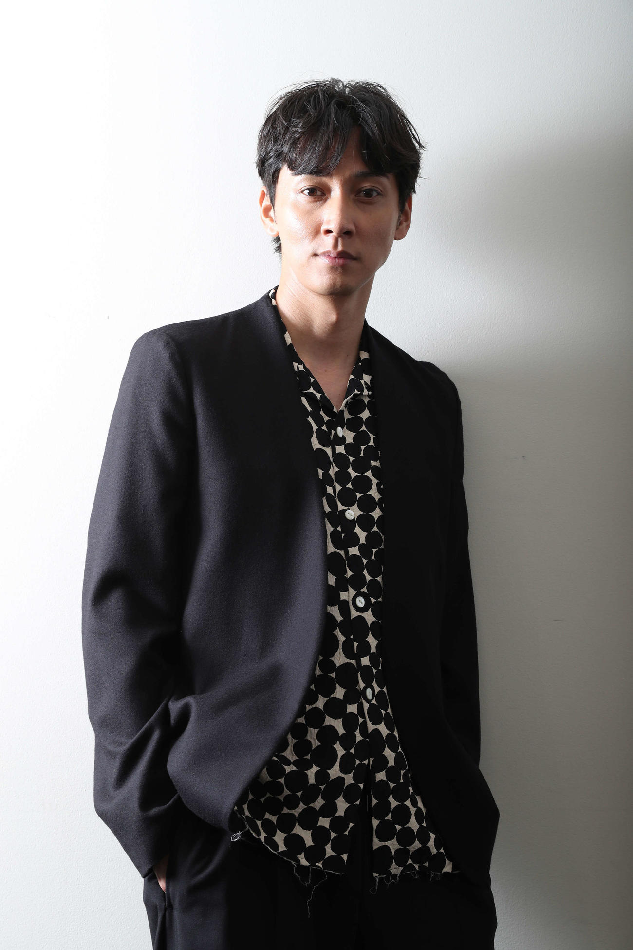 舞台から映像作品と活躍の幅を広げる石井一彰（撮影・丹羽敏通）