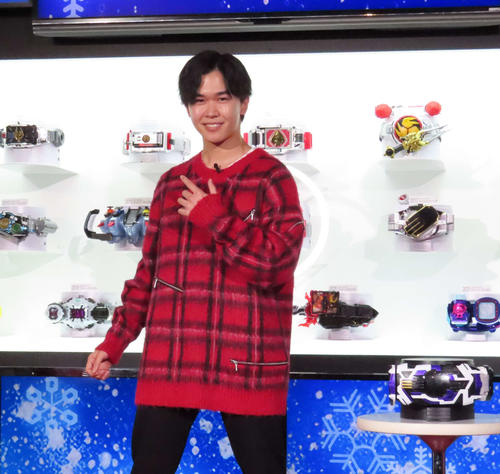 鈴木福「なりきりやって」仮面ライダーになる夢かなえ、変身ポーズ