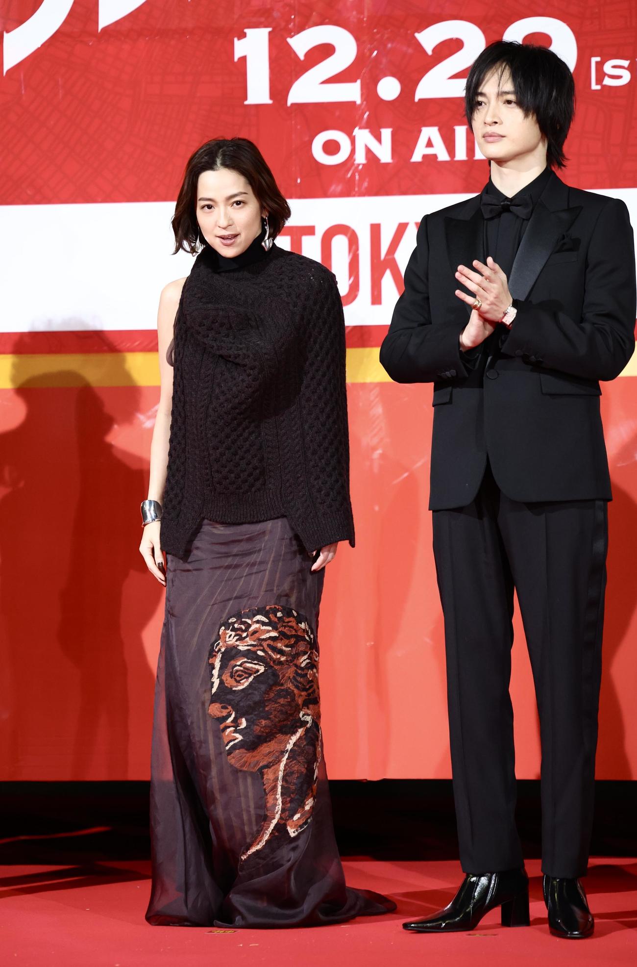 「グランメゾン・パリ」GRAND MAISON TOKYO to PARISレッドカーペットイベントに登場する中村アン（左）と玉森裕太（撮影・河田真司）