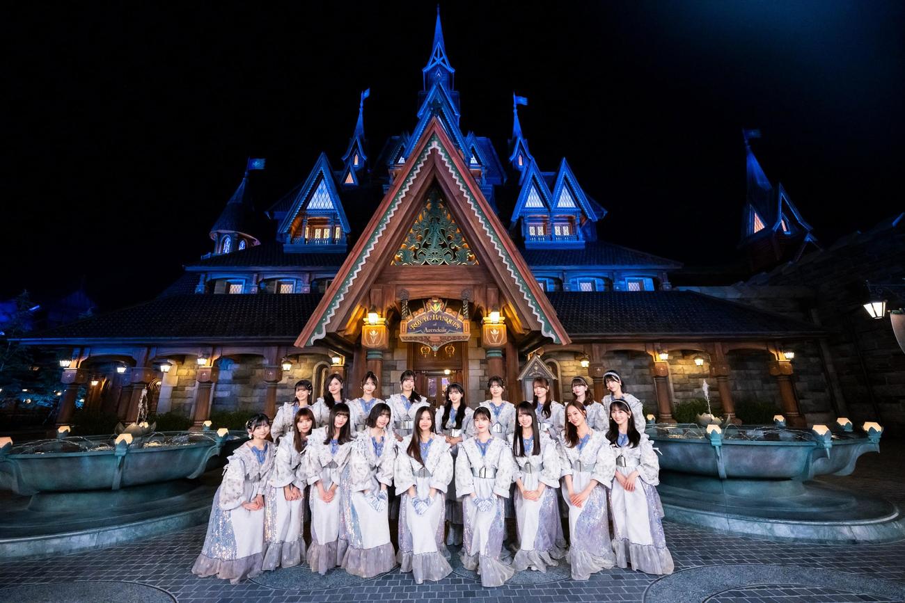 「第75回NHK紅白歌合戦」のディズニーとのコラボ企画に出演する乃木坂46（C）Disney