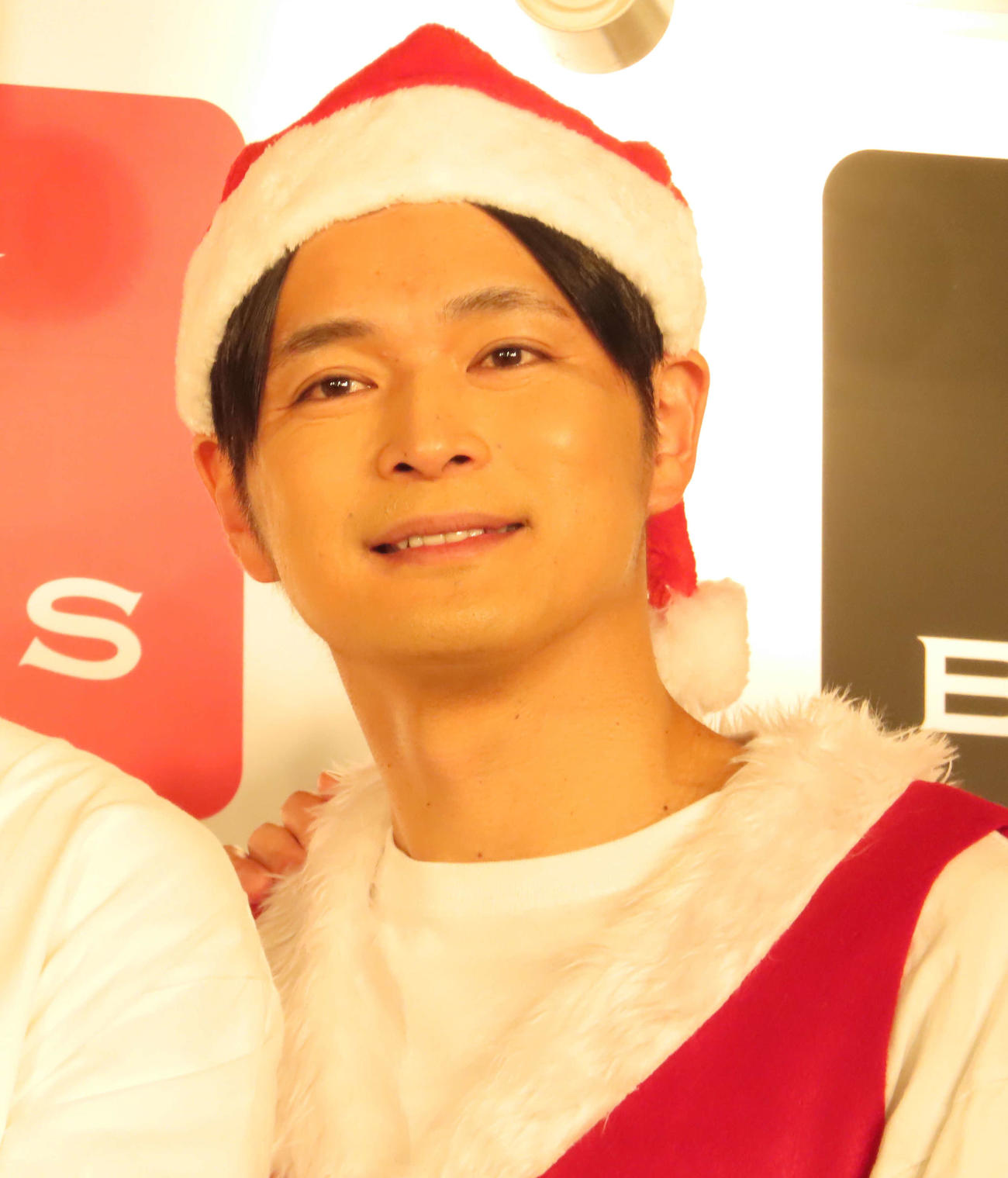 初写真集「最後の恋人」発売記念イベントに出席したSHOW－WAの青山隼