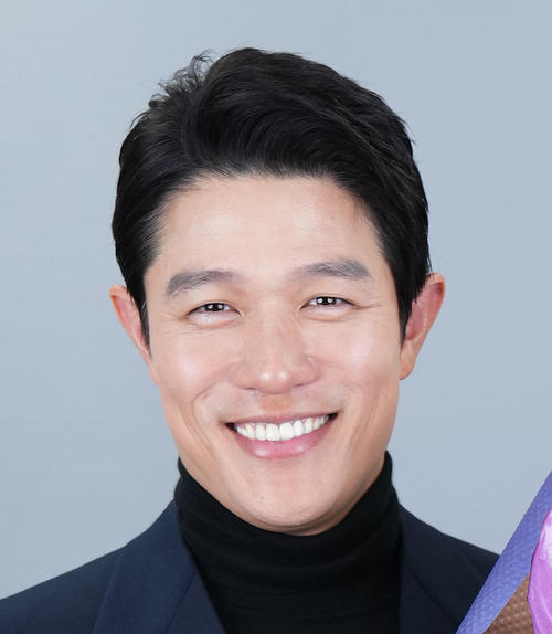 鈴木亮平「大切で大好きな番組」４年間MCを務めた「せかほし」卒業で感謝のメッセージ