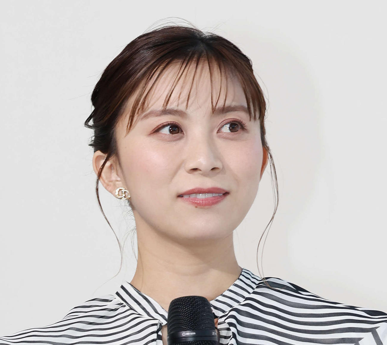 テレ朝山本雪乃アナ（2024年撮影）