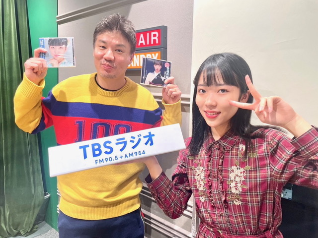 パソナリティーを務めた生島勇輝（左）と演歌歌手梅谷心愛