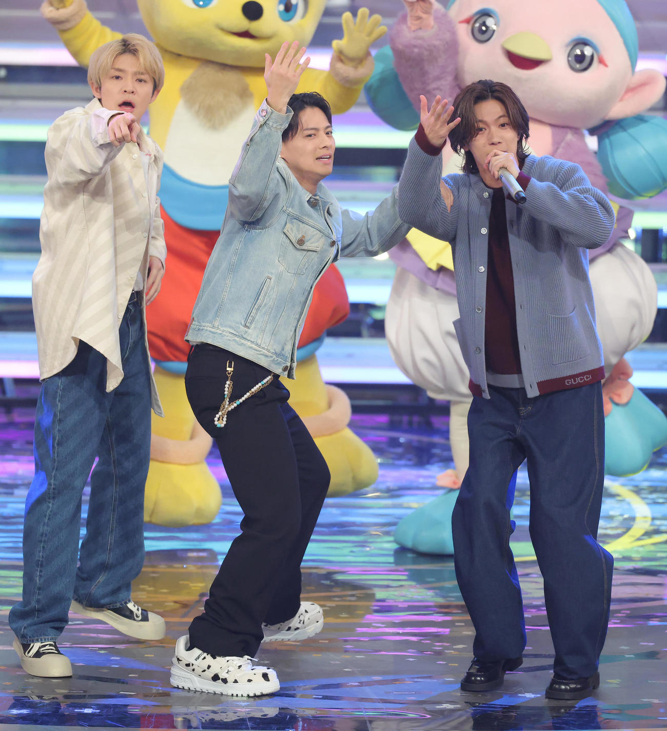 企画でパフォーマンスするNumber＿i（撮影・河田真司）