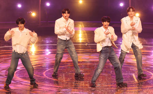 【紅白歌合戦】ＴＸＴ「５時53分の空で見つけた君と僕」日本語版を歌唱　特別ダンスコラボも