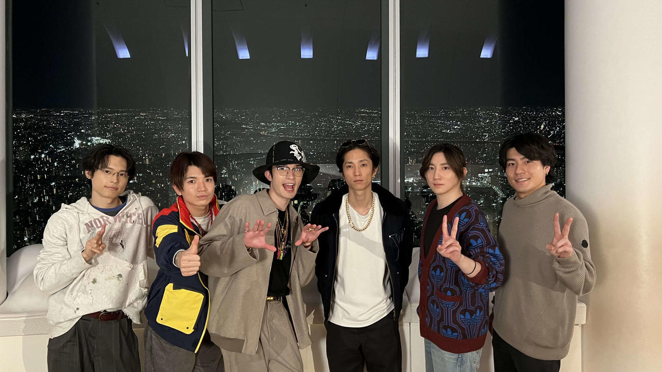 年越し生配信を行ったSixTONES
