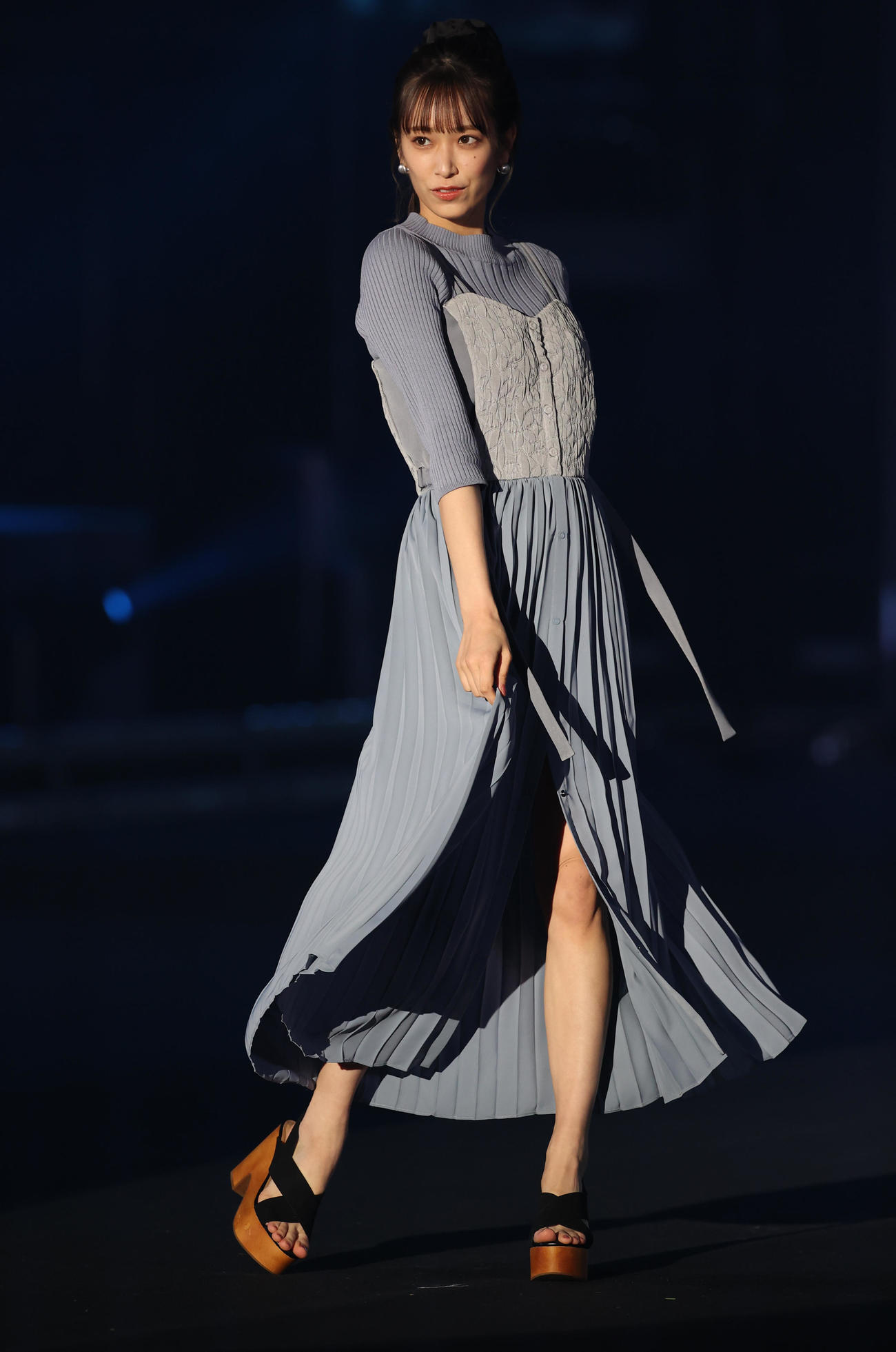 「第32回マイナビ東京ガールズコレクション　2021 SPRING／SUMMER」　日向坂46の佐々木久美（2021年2月撮影）