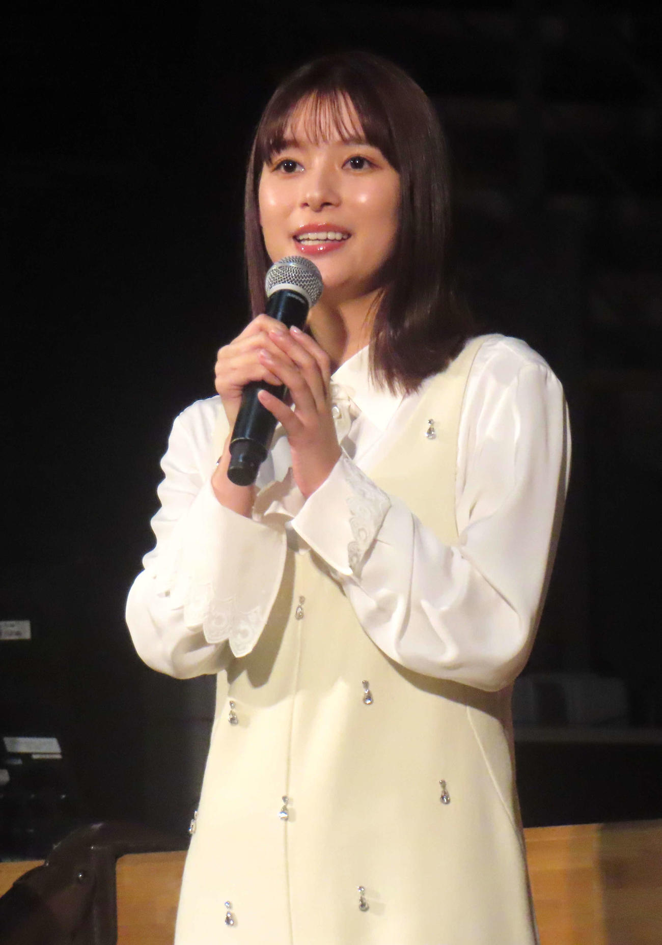 映画「雪の花ーともに在りてー」親子特別試写会に登壇した芳根京子