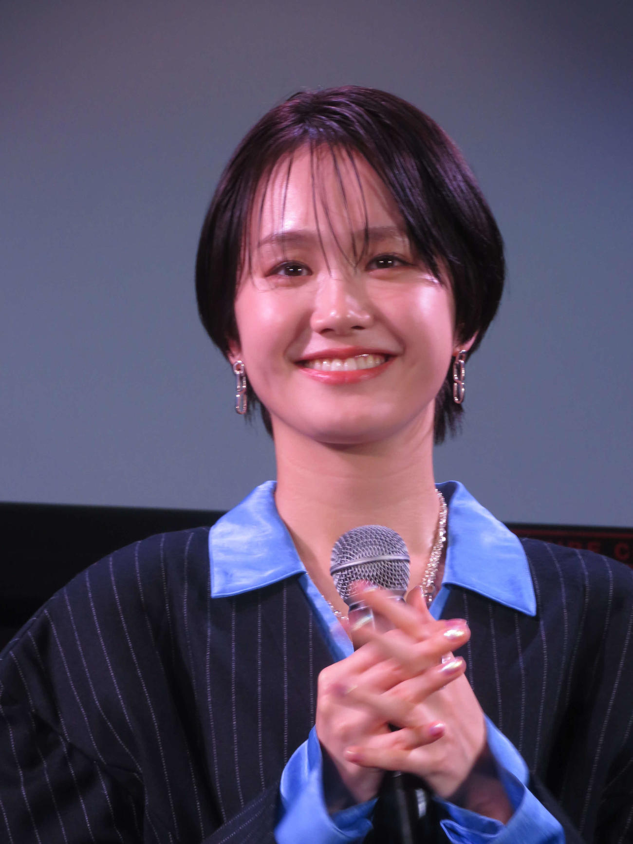 ダブル主演するドラマ「コールミー・バイ・ノーネーム」完成披露イベントに出席した尾碕真花