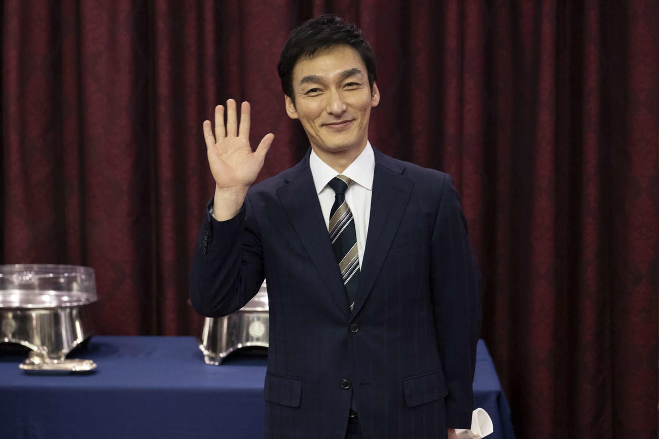 フジテレビ系「日本一の最低男　※私の家族はニセモノだった」に出演する草なぎ剛（C）フジテレビ