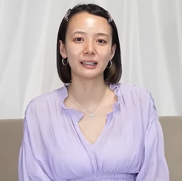 岡田紗佳のYouTubeから