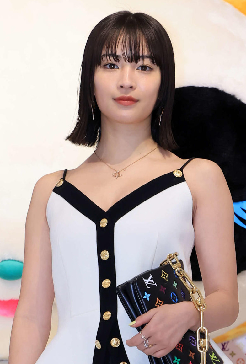 「LOUIS VUITTON×MURAKAMI」のフォトコールに登場した広瀬すず（撮影・浅見桂子）