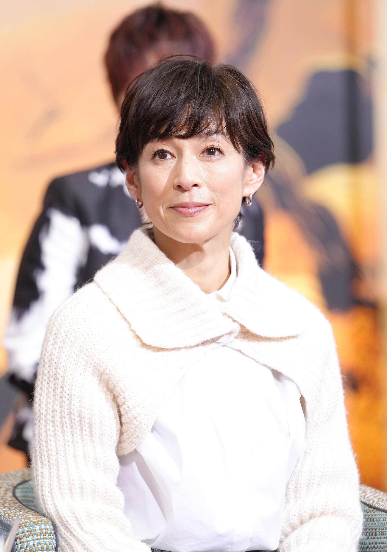 テレビ朝日系ドラマ「プライベートバンカー」の会見に登場した鈴木保奈美＝2025年1月9日　顔写真