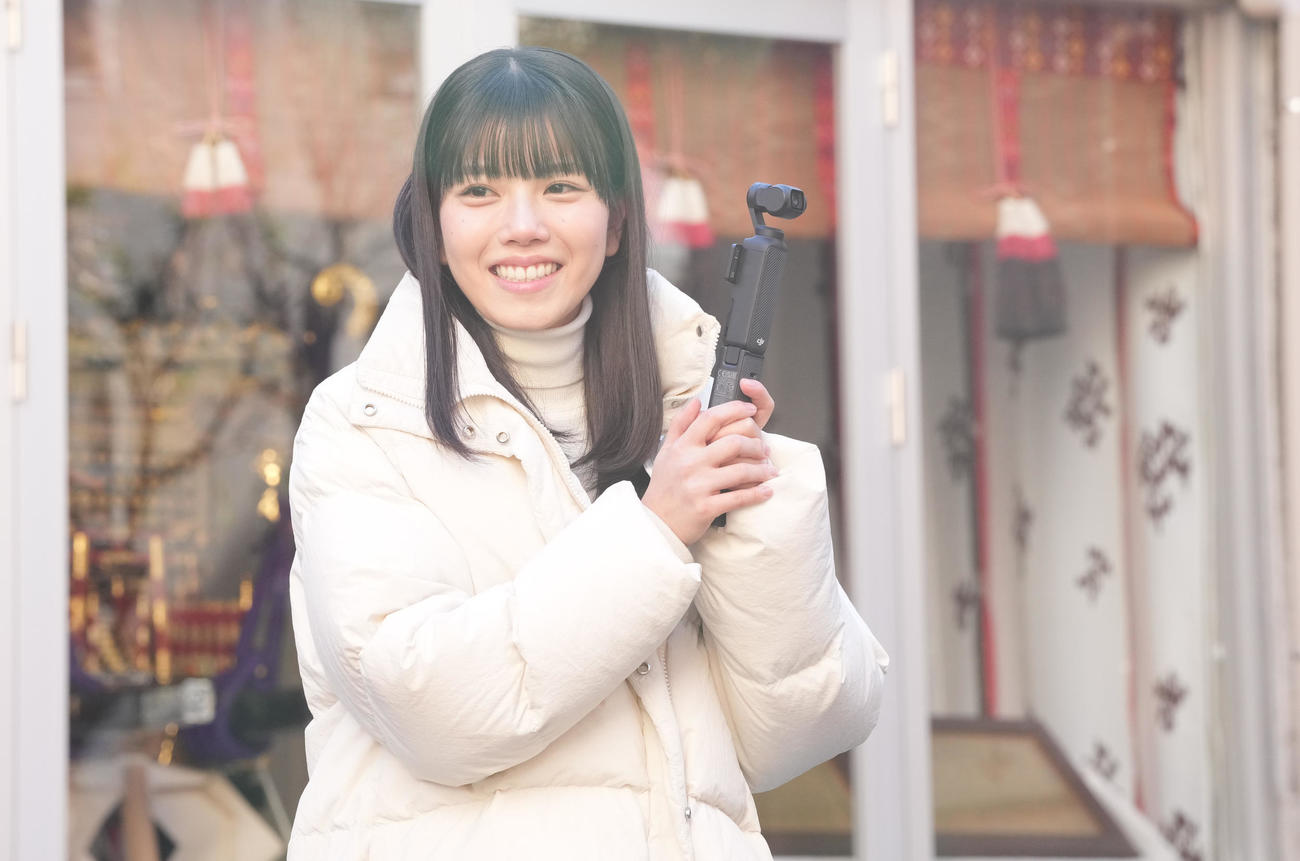 成人式を見守った僕が見たかった青空の伊藤ゆず（撮影・鈴木みどり）