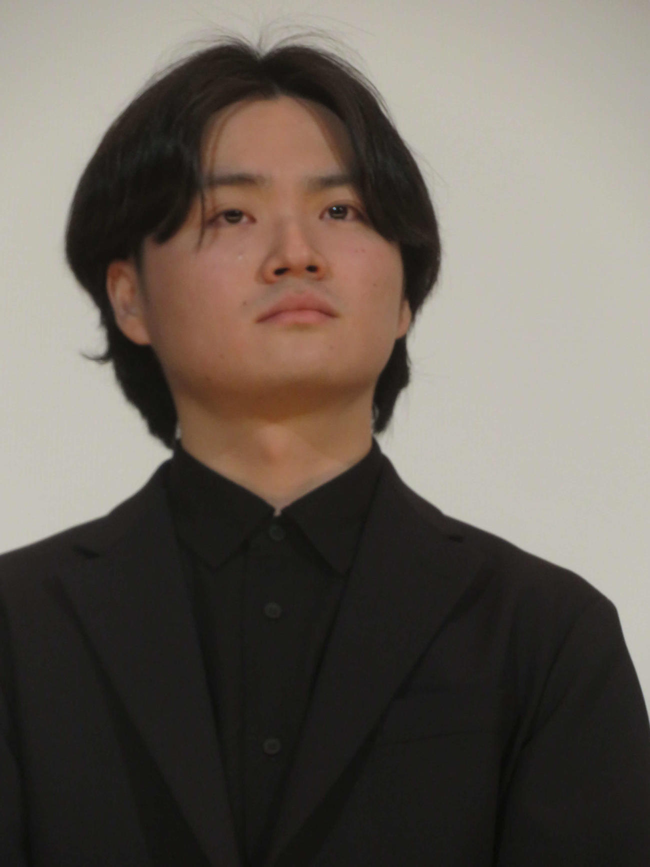 映画「悪鬼のウイルス」完成披露上映会に出席した松野友喜人監督