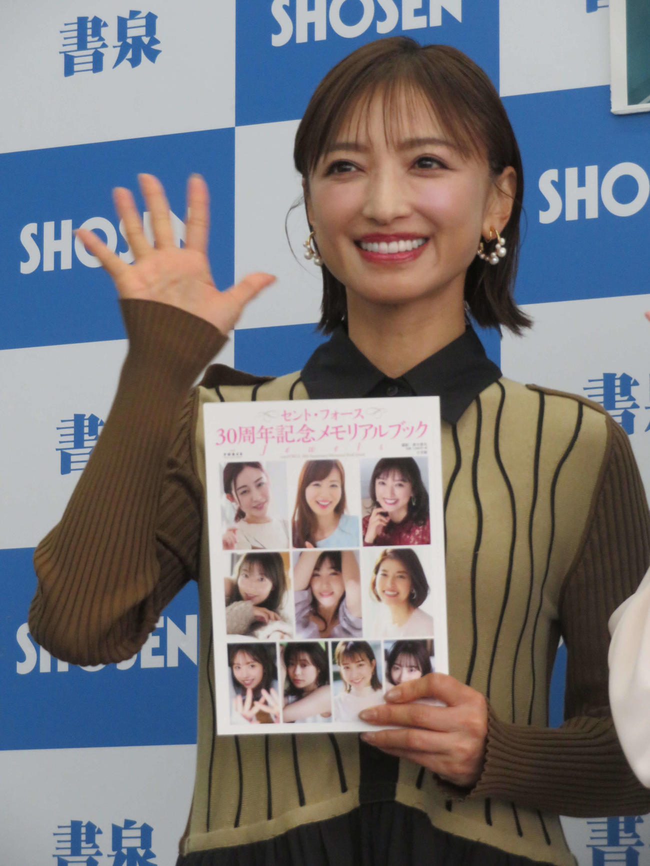 セント・フォース30周年記念メモリアルブック「Jewels」プレス取材会に出席した望月理恵（撮影・村上幸将）
