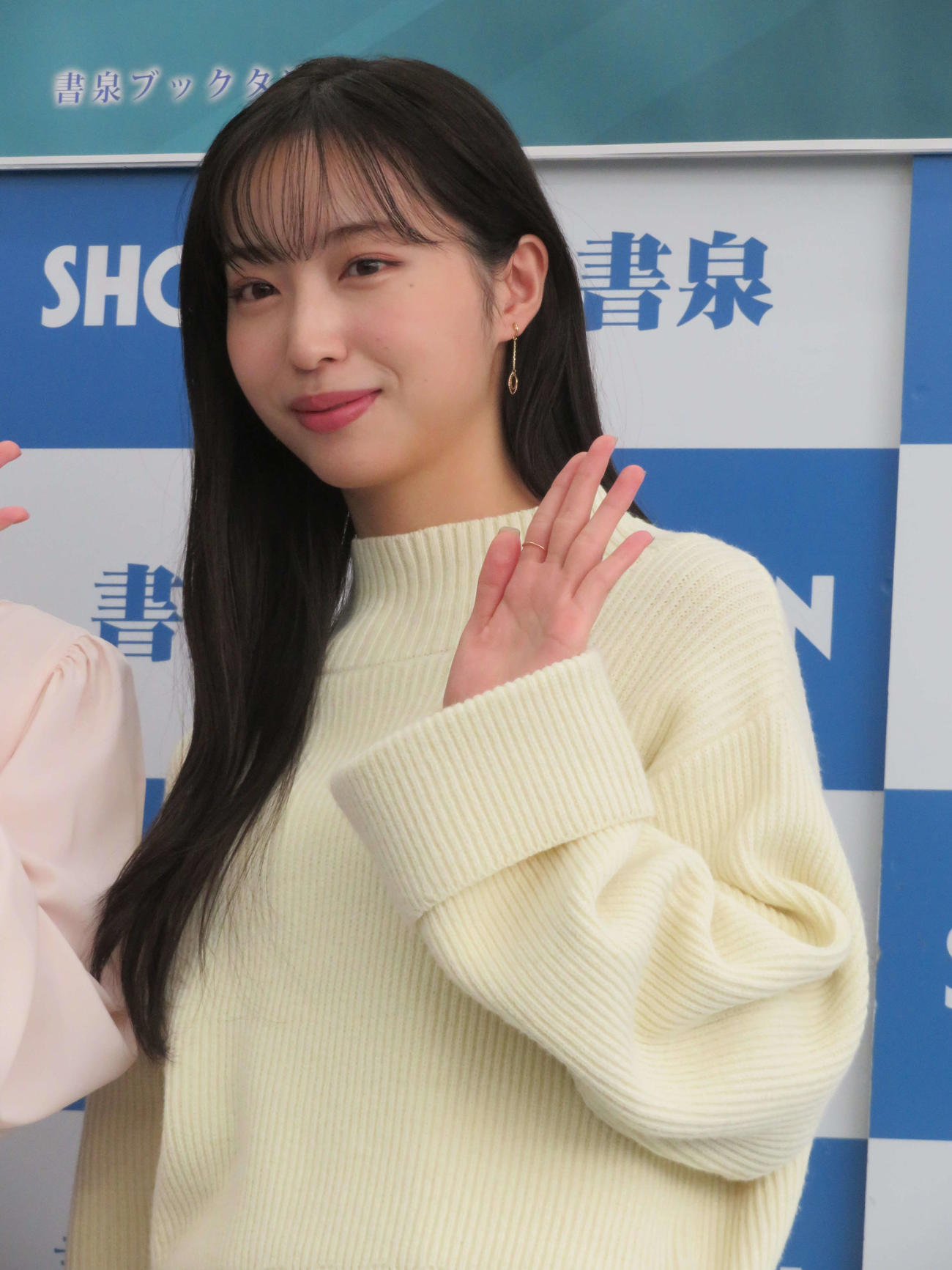 セント・フォース30周年記念メモリアルブック「Jewels」プレス取材会に出席した林佑香（撮影・村上幸将）