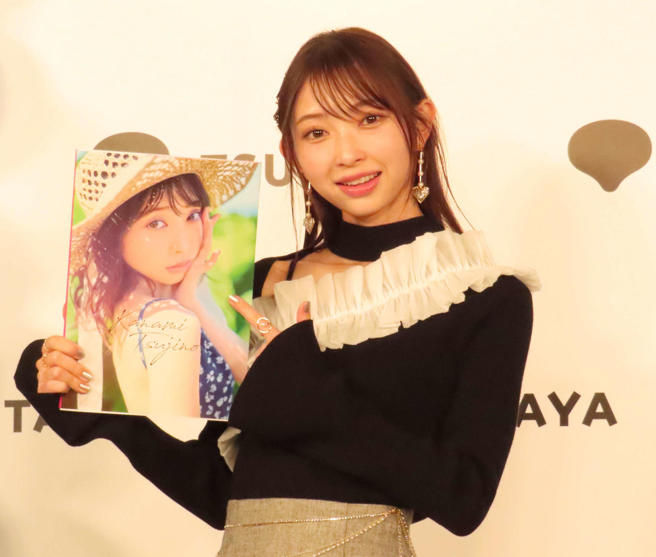 写真集「Kanami Tsujino」発売記念イベントを開催した「超ときめき 宣伝部」の辻野かなみ