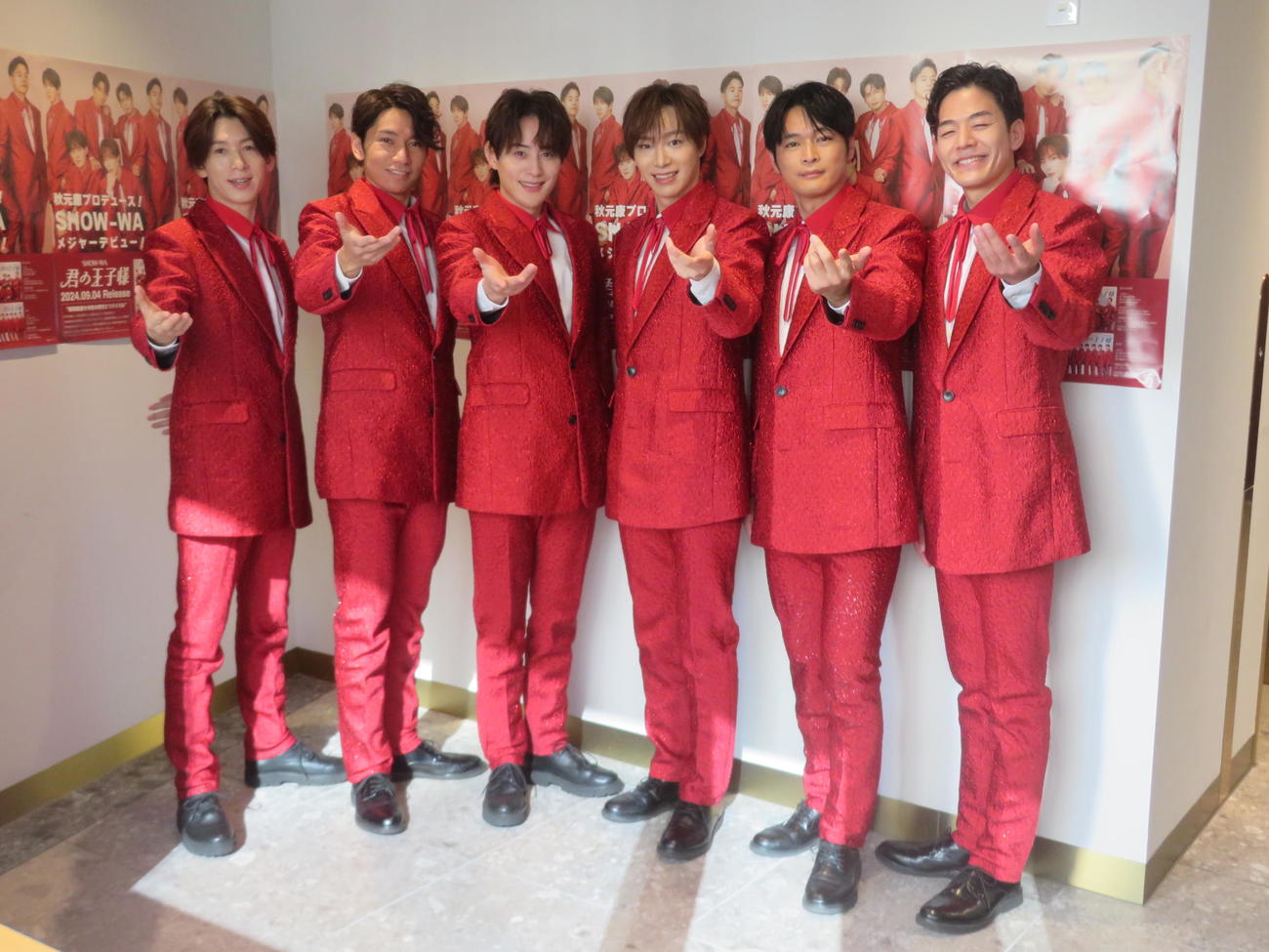 ファンクラブイベント「Ruby感謝祭2024」前に取材に応じたSHOW－WA。左から寺田真二郎、山本佳志、向山毅、塩田将己、青山隼、井筒雄太