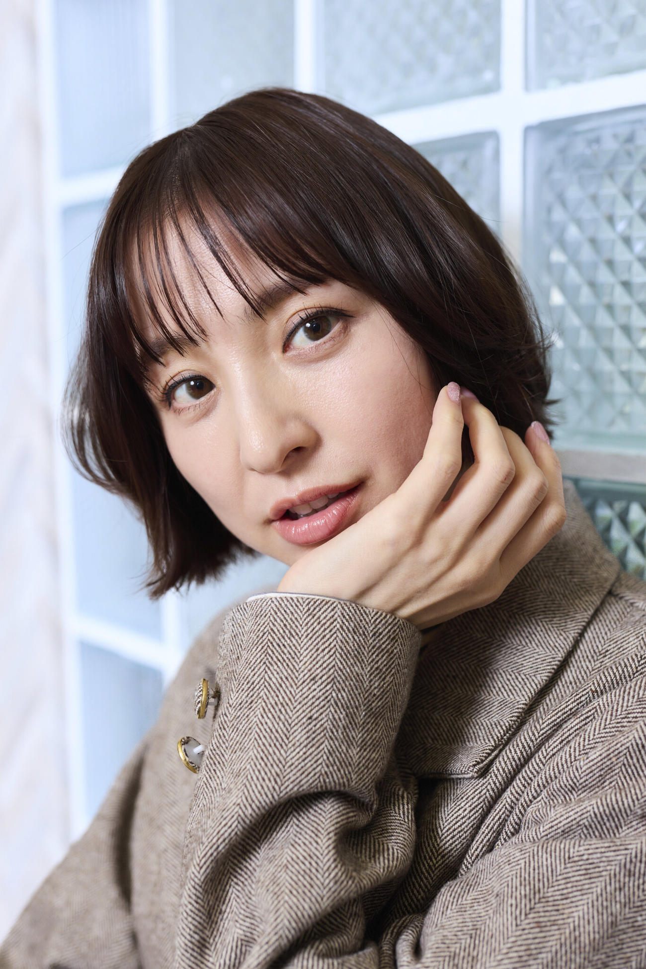 縦型ショートドラマコンテンツ「元カレ図鑑」に出演する篠田麻里子
