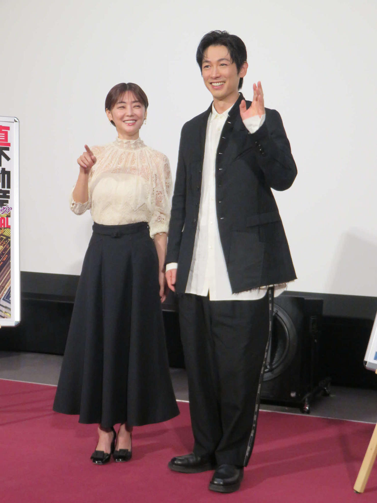 NHK BS特集ドラマ「正直不動産　ミネルヴァ　スペシャル」の制作発表に出席した倉科カナ（左）とディーン・フジオカ