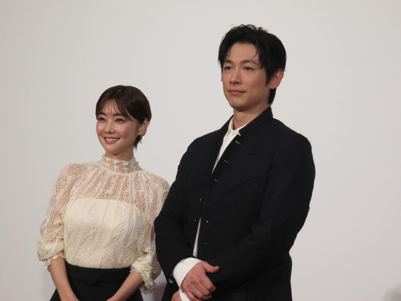 NHK BS特集ドラマ「正直不動産　ミネルヴァ　スペシャル」の制作発表に出席した倉科カナ（左）とディーン・フジオカ