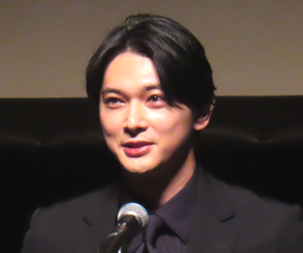 吉沢亮（2024年撮影）